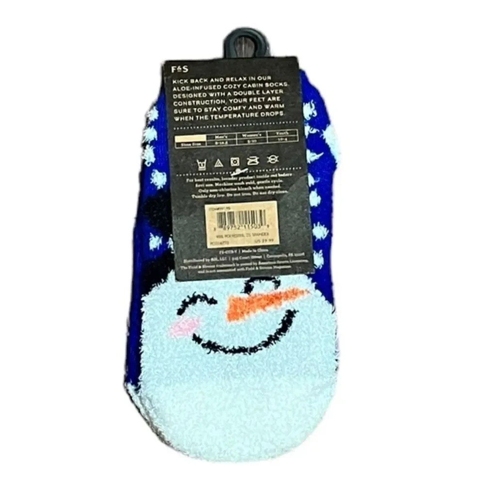 Field & Stream Cozy and‎ Warm Youth Size Snowman Socks, NWT
